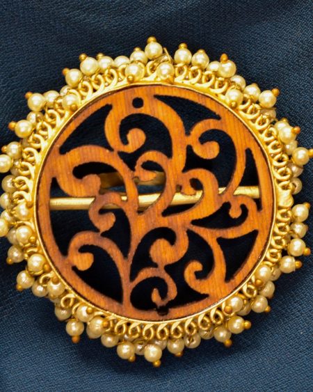 Circular wooden ring