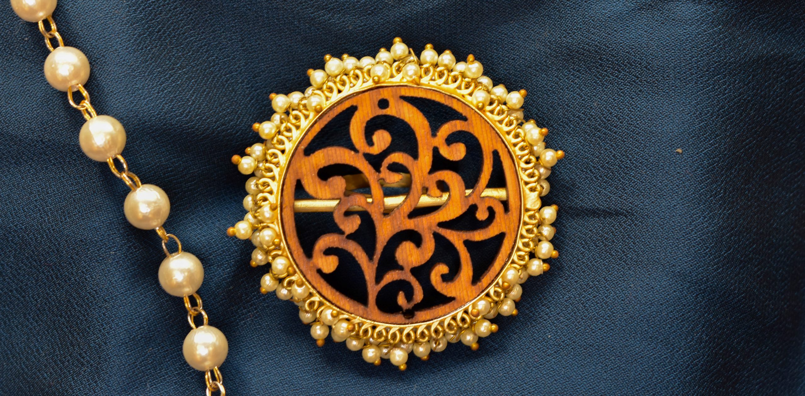 DSC_0016_Cropped Circular wooden ring