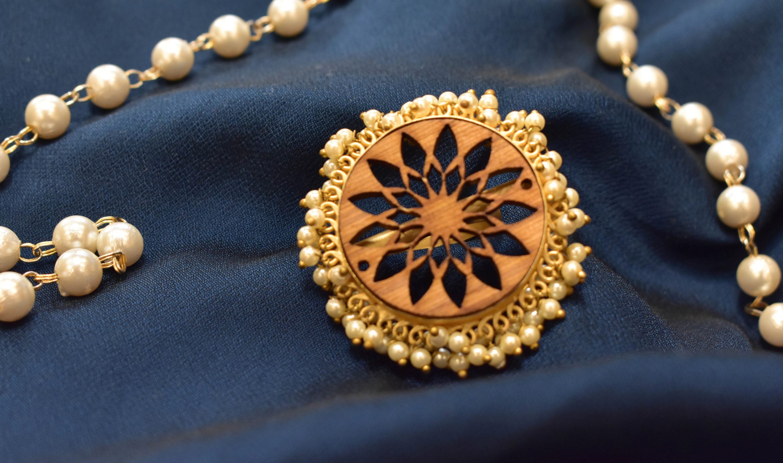 DSC_0063_Cropped Circular wooden ring with pearls