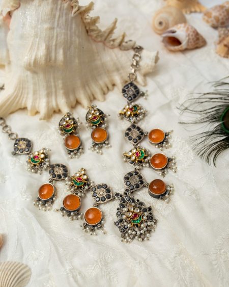 Orange Carnelian stone Choker Necklace With Pachi Kundan
